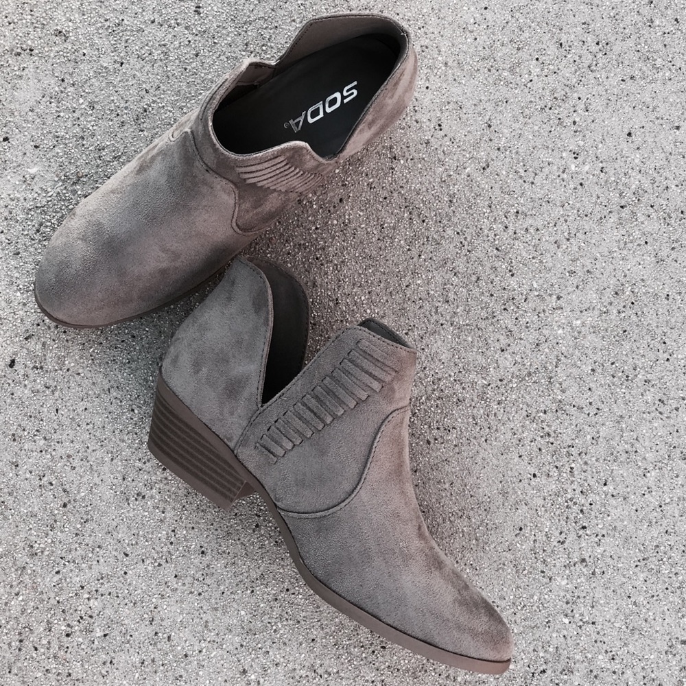 Soda Shoes Copy Smokey Taupe Ankle Bootie - Picture 2 of 6